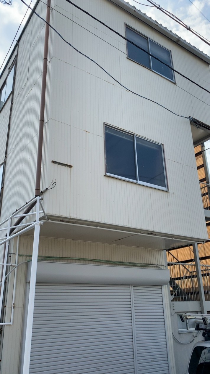 四日市、雨漏れ