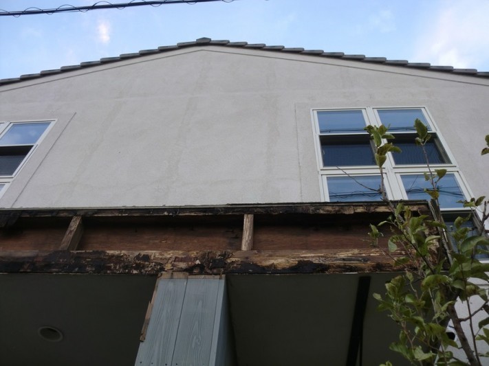 三重県津市台風被害庇屋根