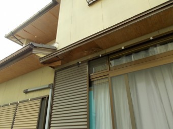 街の屋根やさん四日市店 軒天