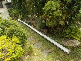 雨樋補修 台風被害 街の屋根や四日市
