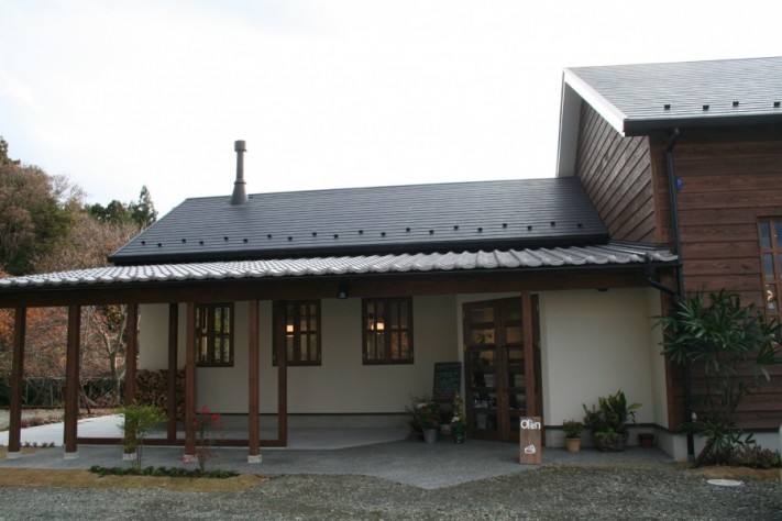 和風屋根 デザイン コンマ亭