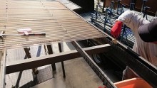 テラス ポリカ波板 破損 修繕 街の屋根や四日市店