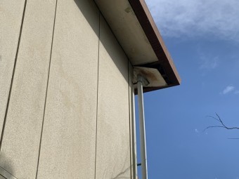 四日市市、軒天破損