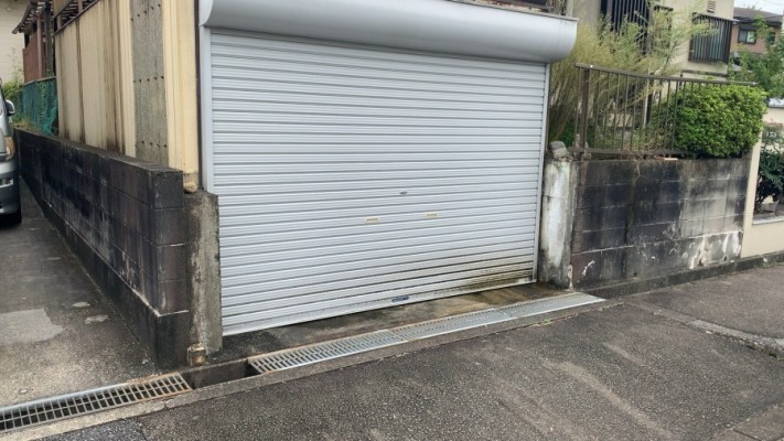 四日市、車庫雨漏れ、車庫塗装
