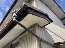 台風被害 屋根 軒天ボード 軒天 破損 街の屋根や四日市店