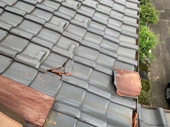 瓦雨漏り部分