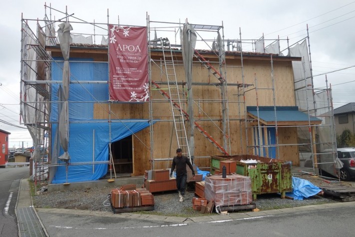 新築瓦施工現場