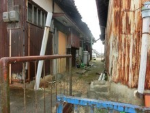 トタン路地