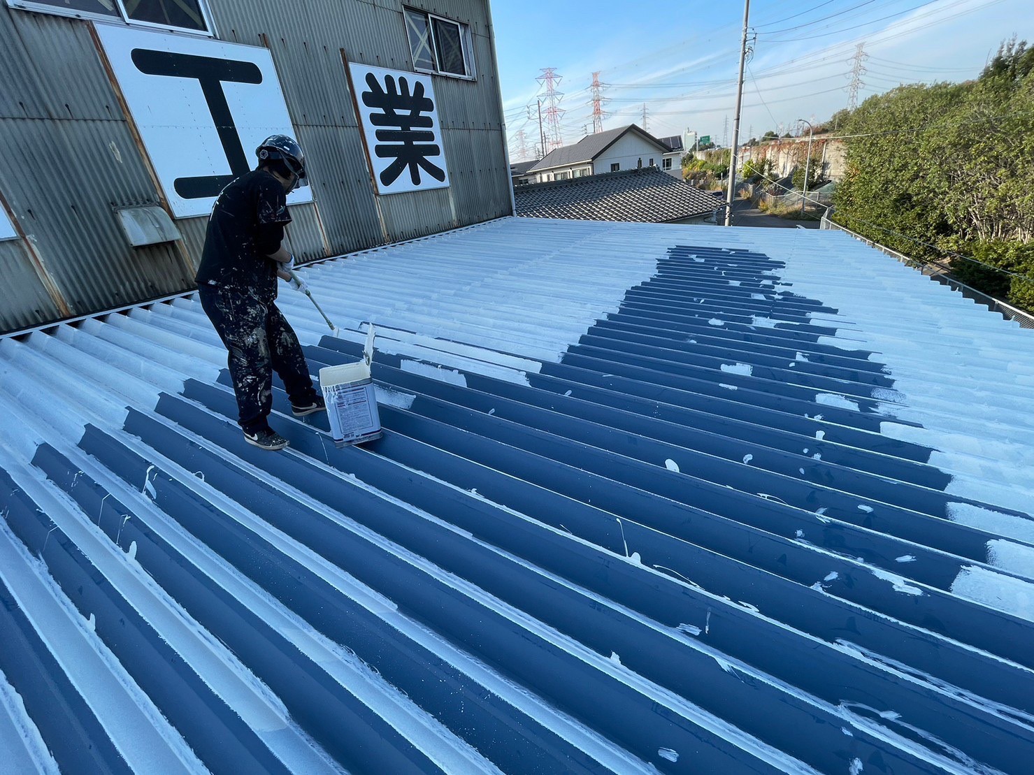 桑名市の倉庫屋根の塗装