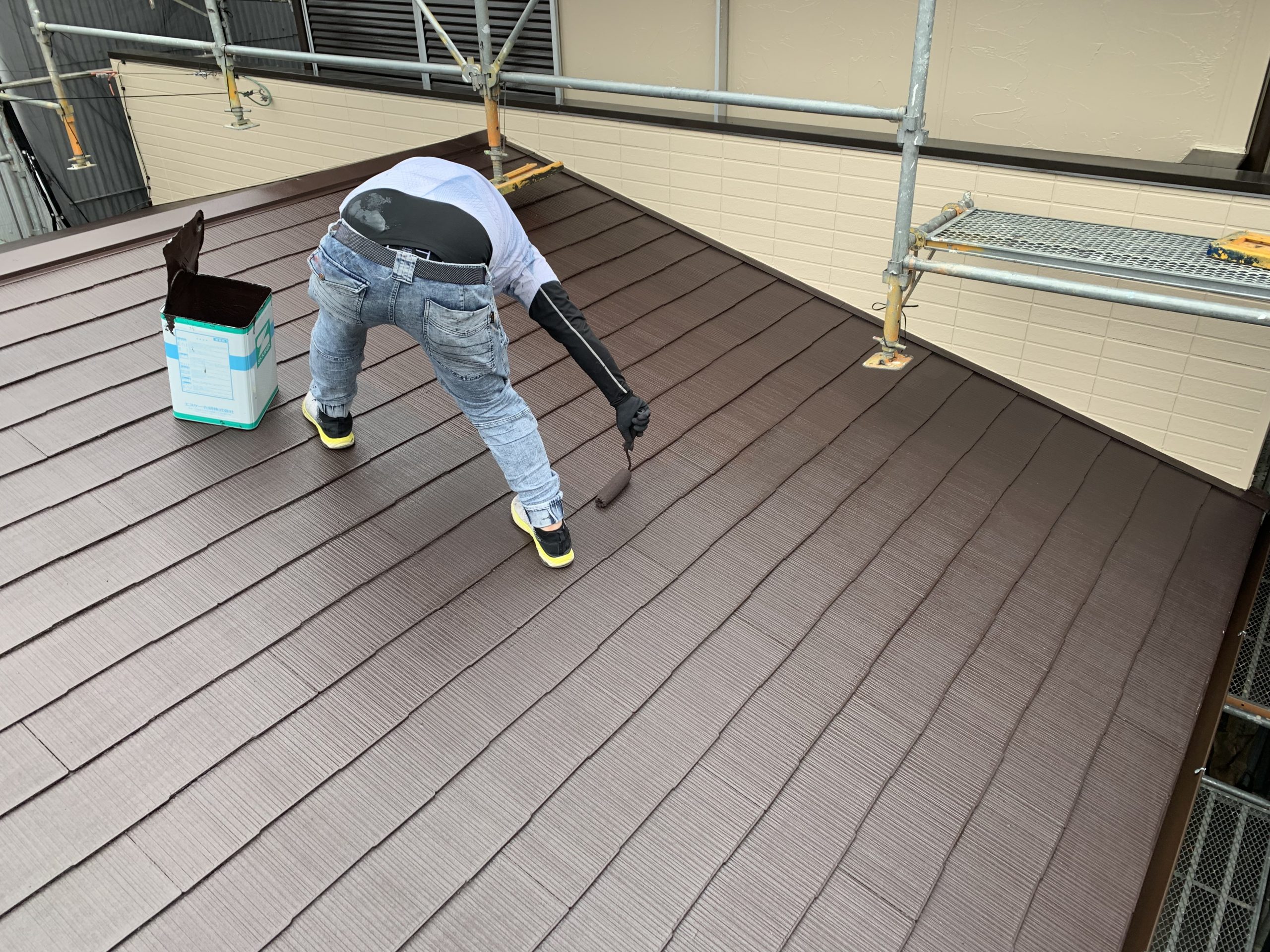 川越町にてセキスイハウスの屋根塗装