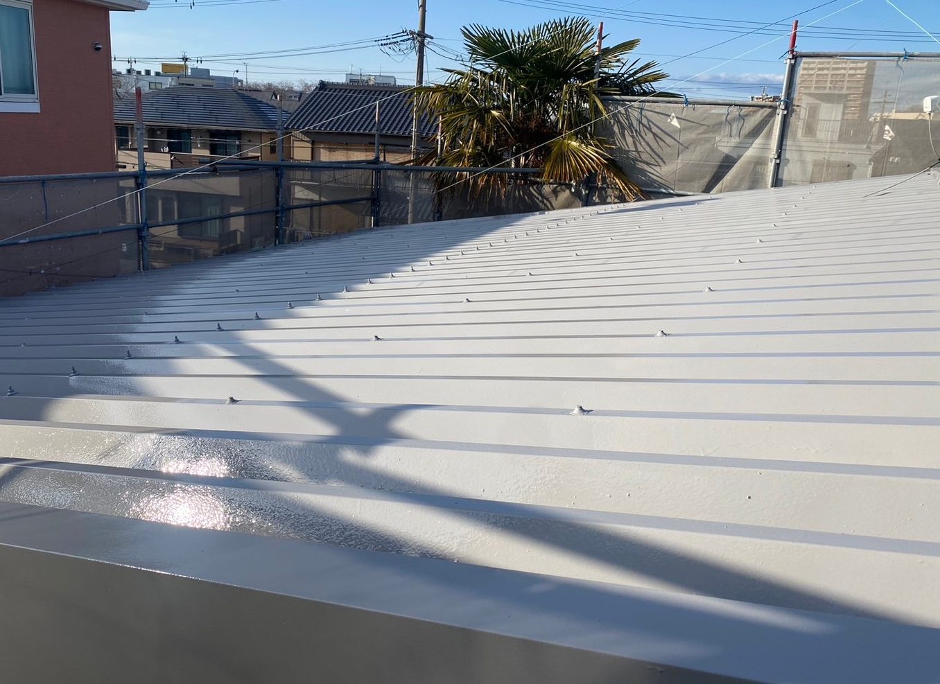 朝日町の折板屋根塗装完了