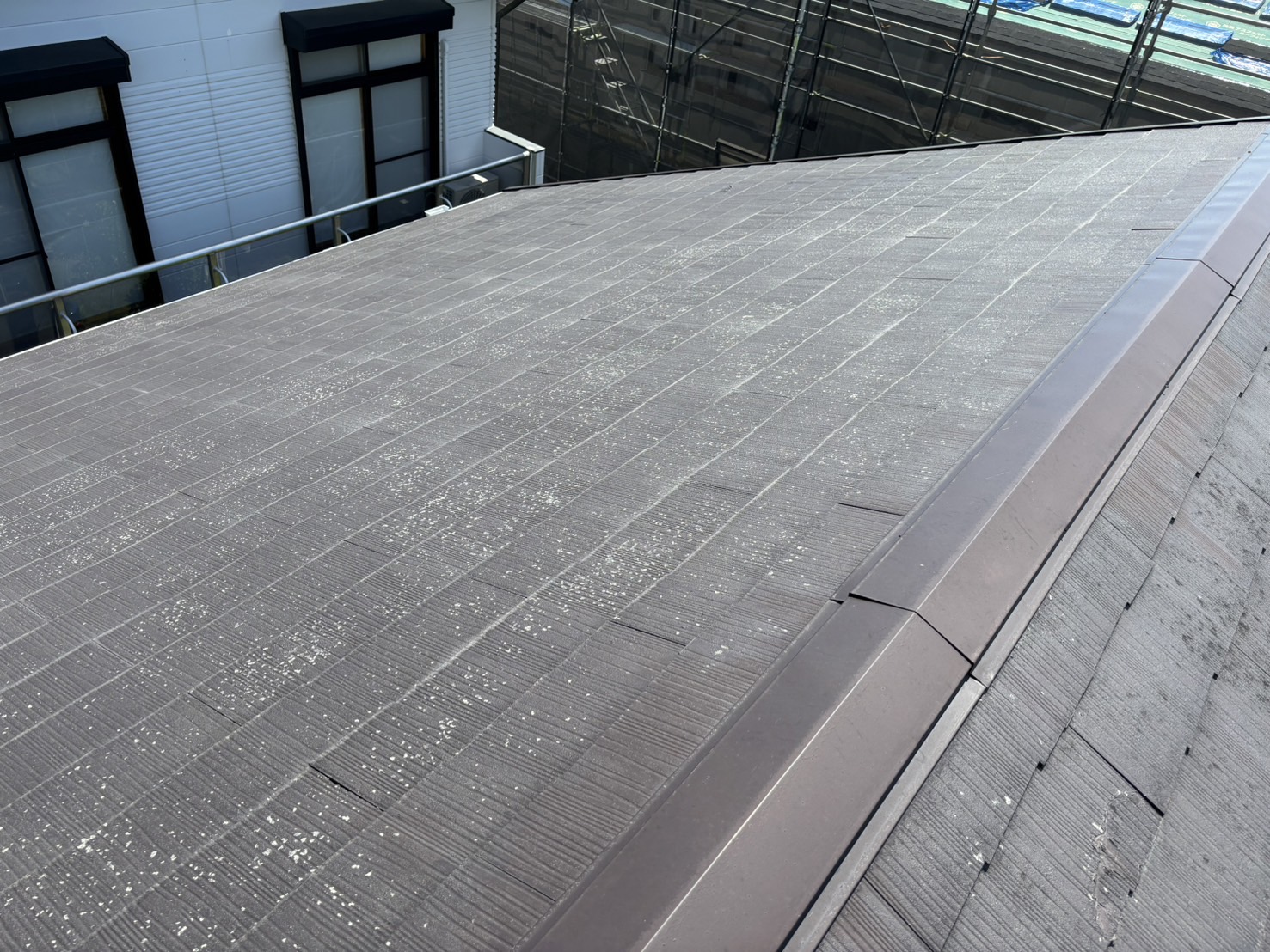 東員町のスレート素材のコロニアル屋根無料屋根診断、劣化状況