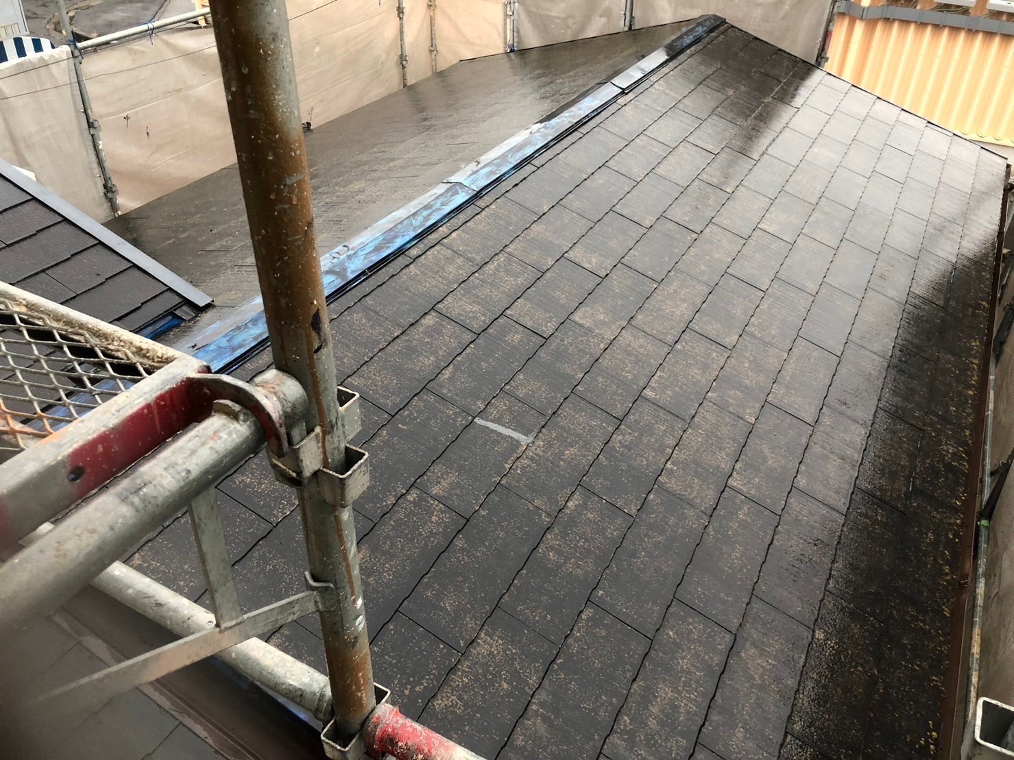 東員町１階屋根カラーベスト屋根塗装高圧洗浄作業完了