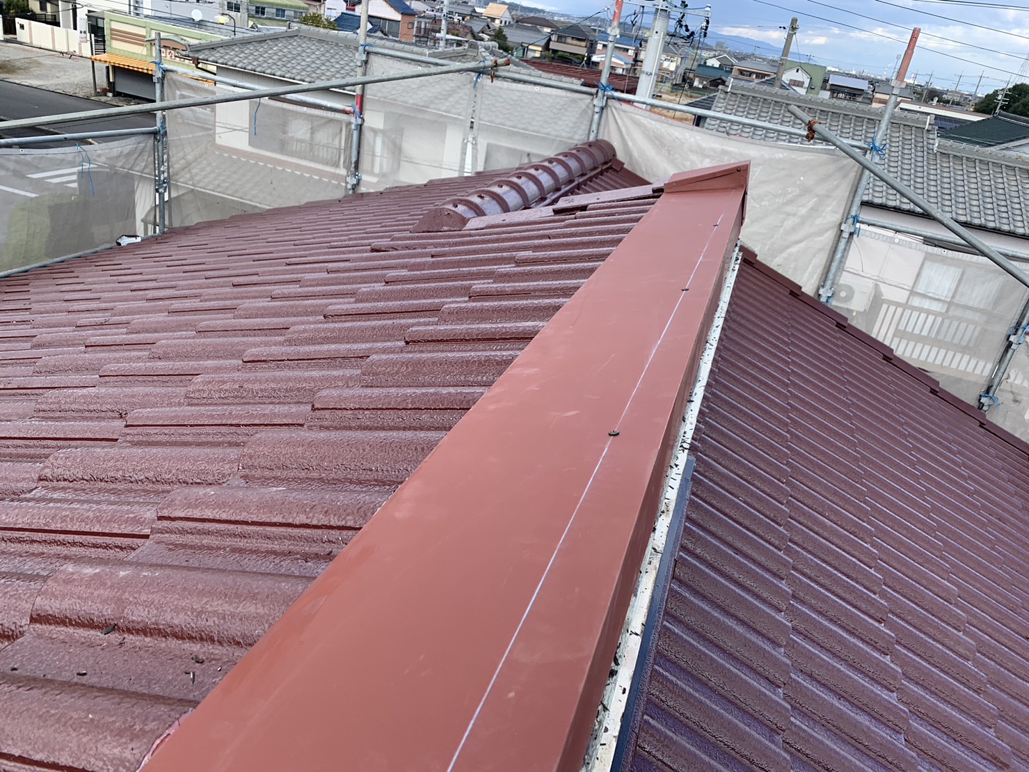 鈴鹿市のモニエル瓦の棟部の屋根補修完工