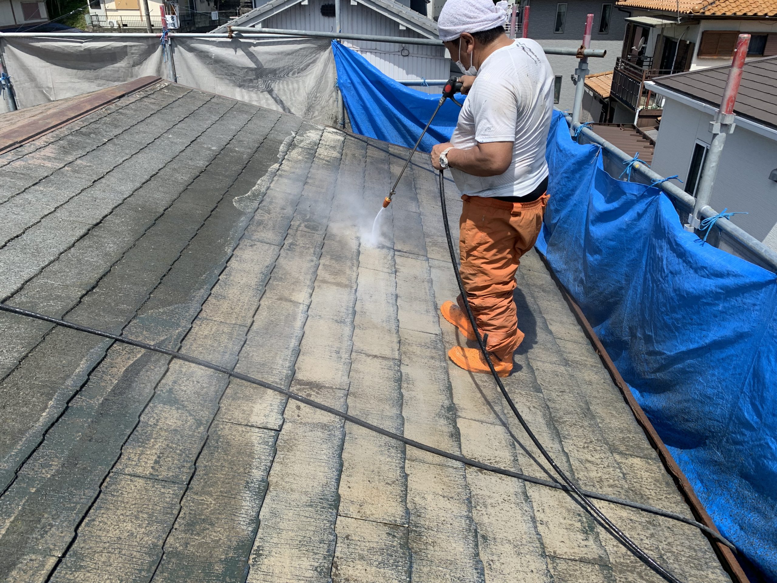 桑名市の屋根塗装、高圧洗浄