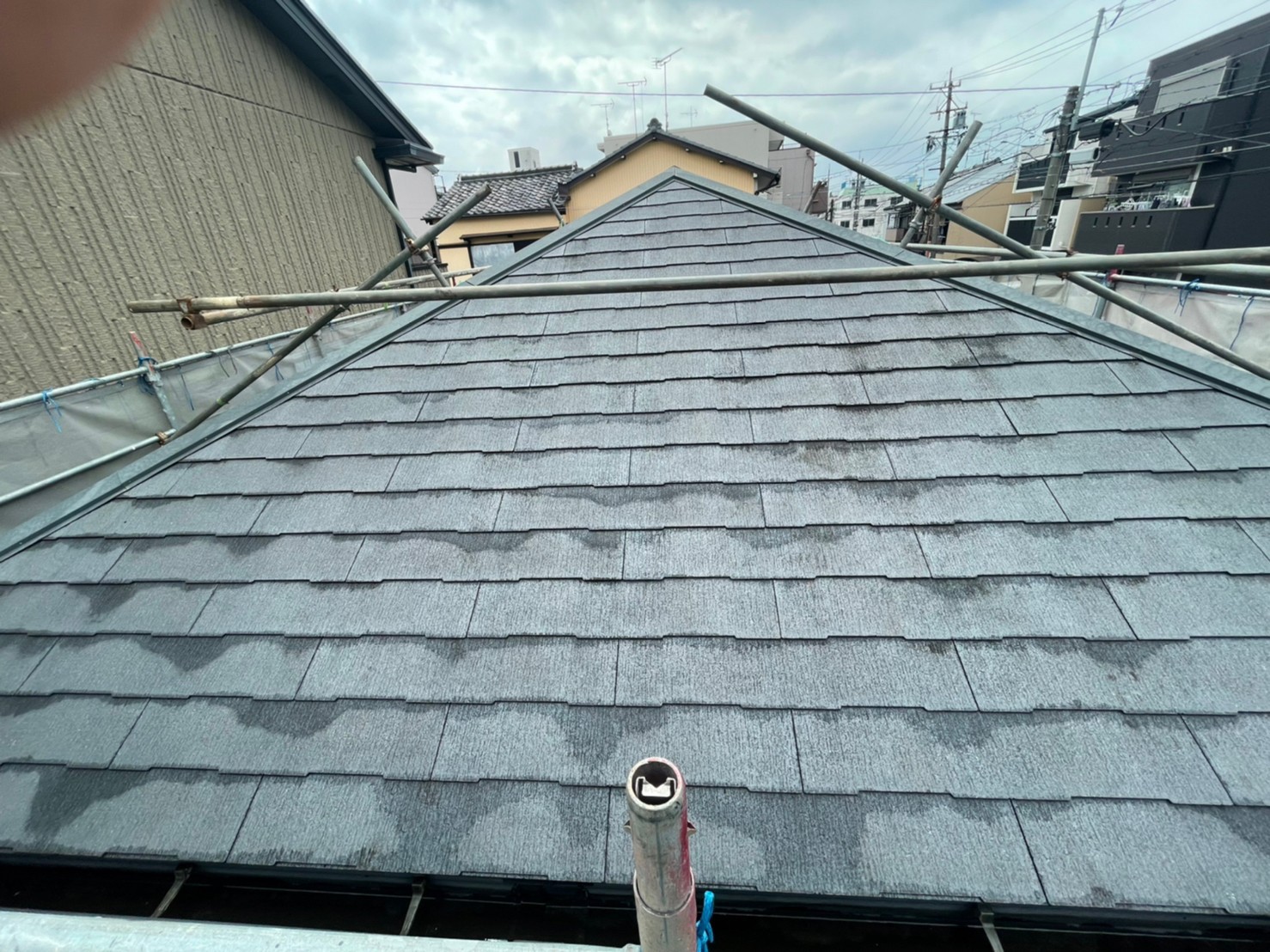 桑名市の屋根の高圧洗浄