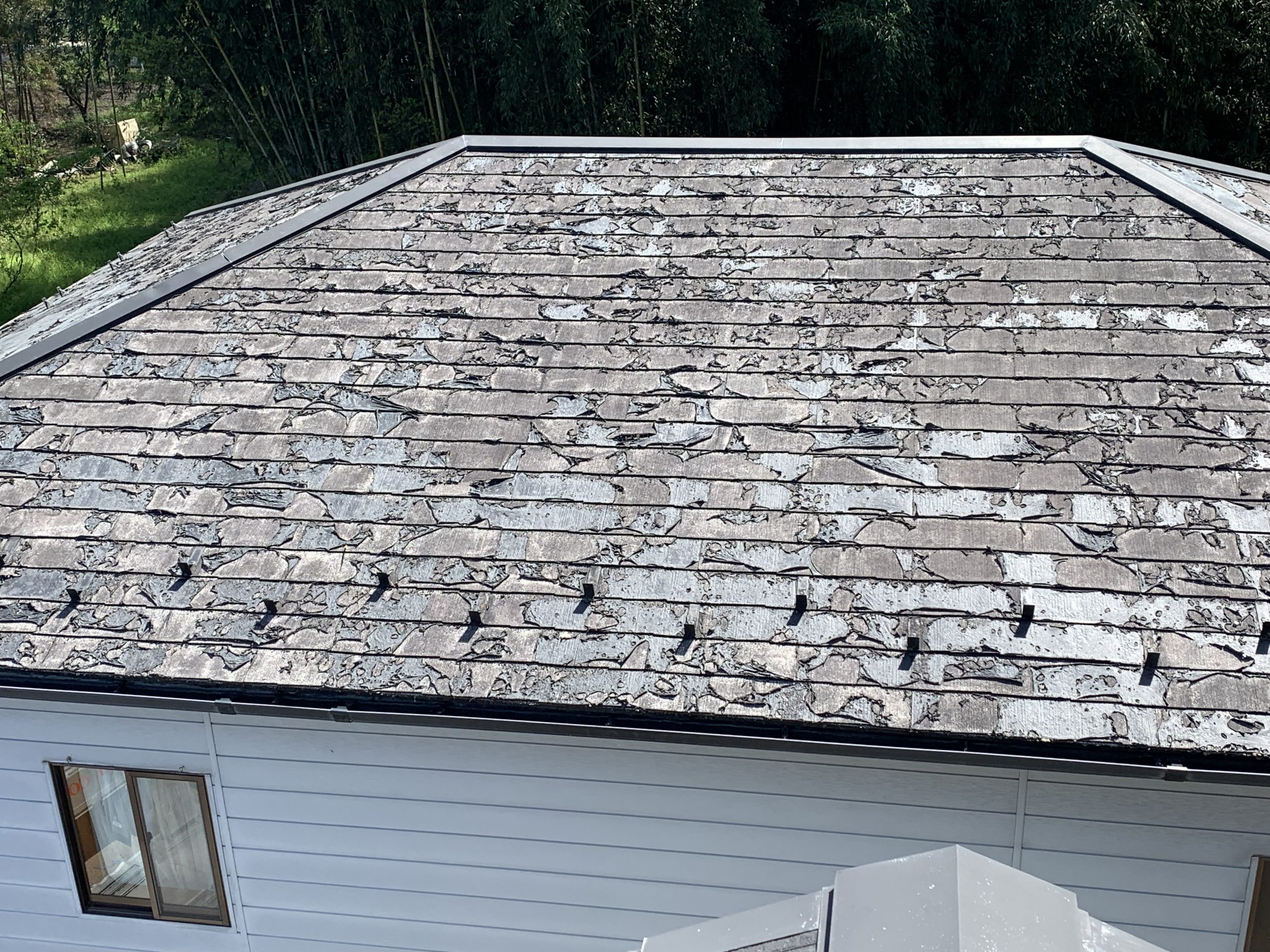 鈴鹿市のみなさんへ、屋根塗装が不可の屋根材のご紹介いたします