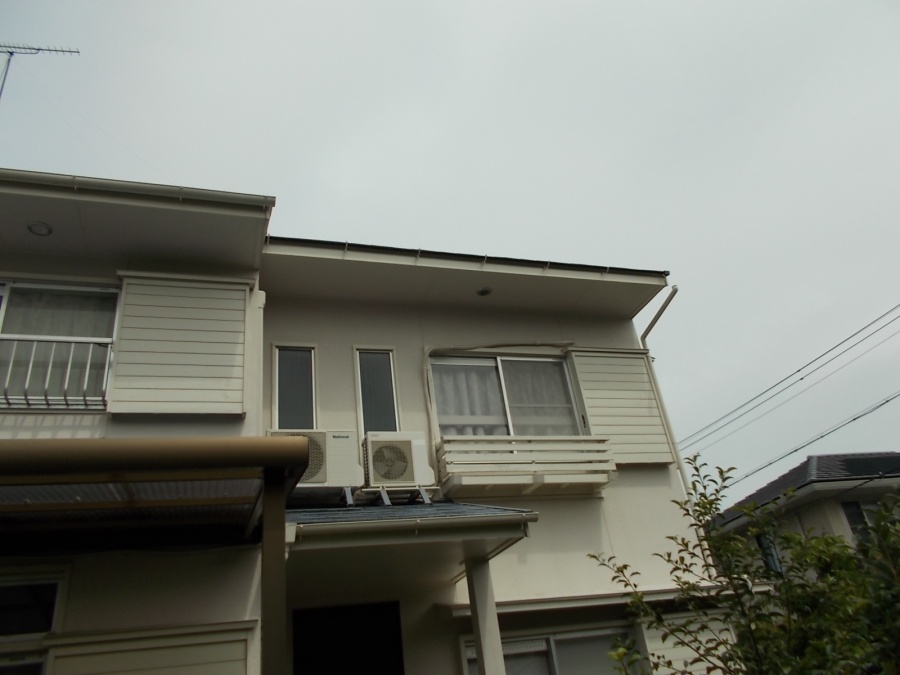 雨樋補修　台風被害　街の屋根や四日市