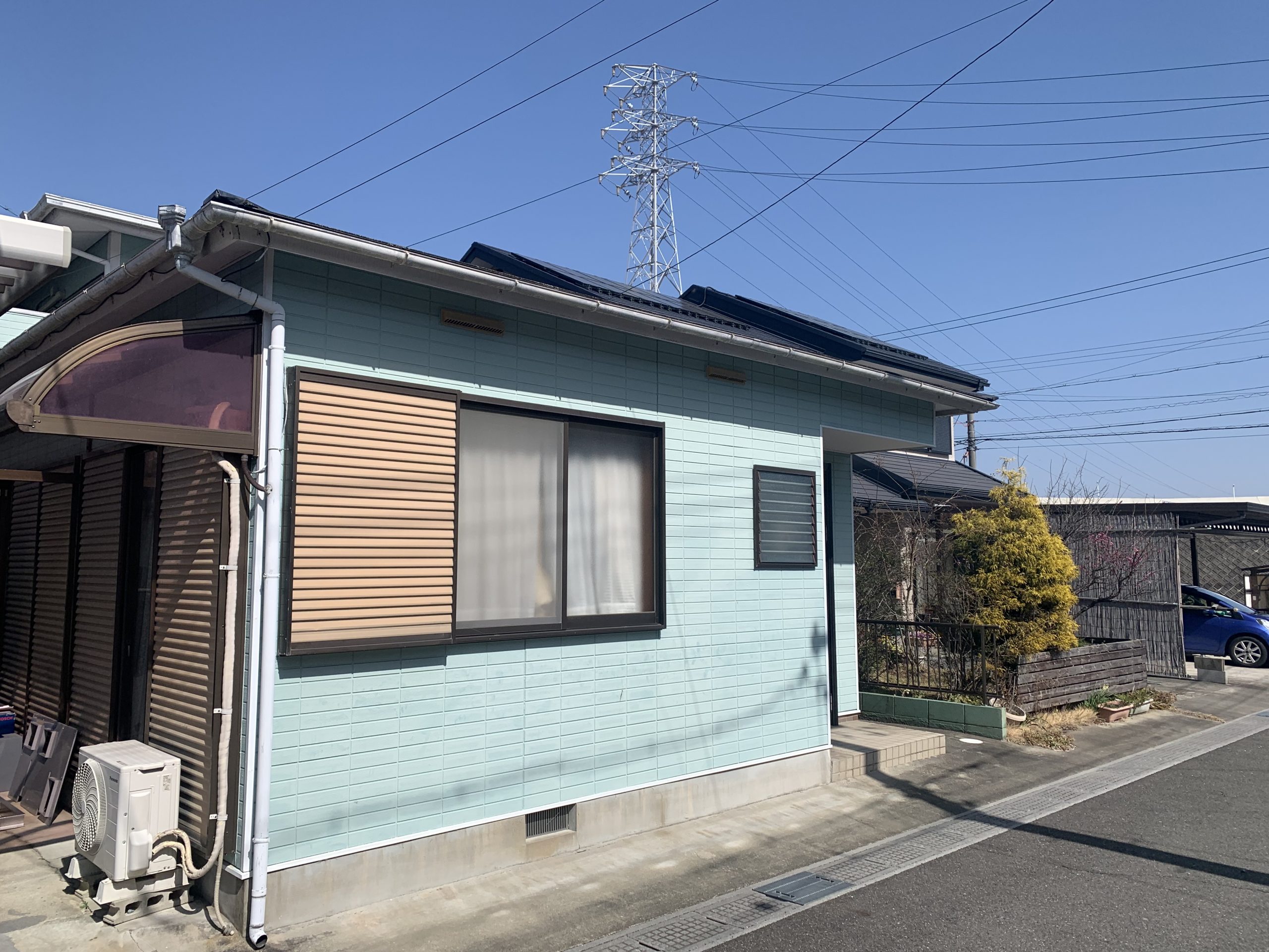 川越町にてセキスイハウスの外壁、屋根塗装工事の現地調査
