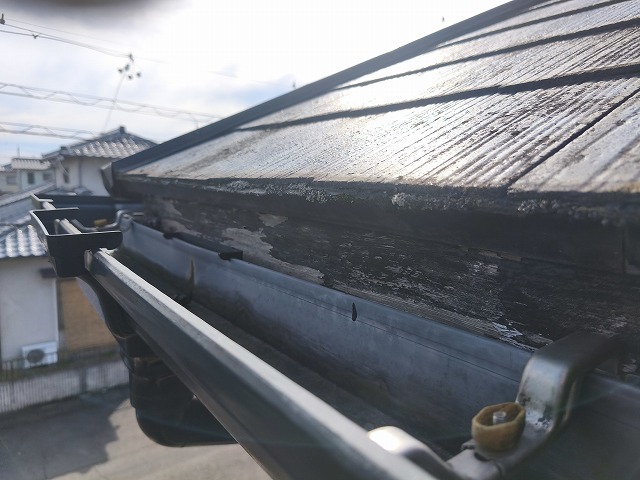 四日市市にて屋根カバー工法のご依頼｜板金浮きの指摘から始まった屋根リフォーム