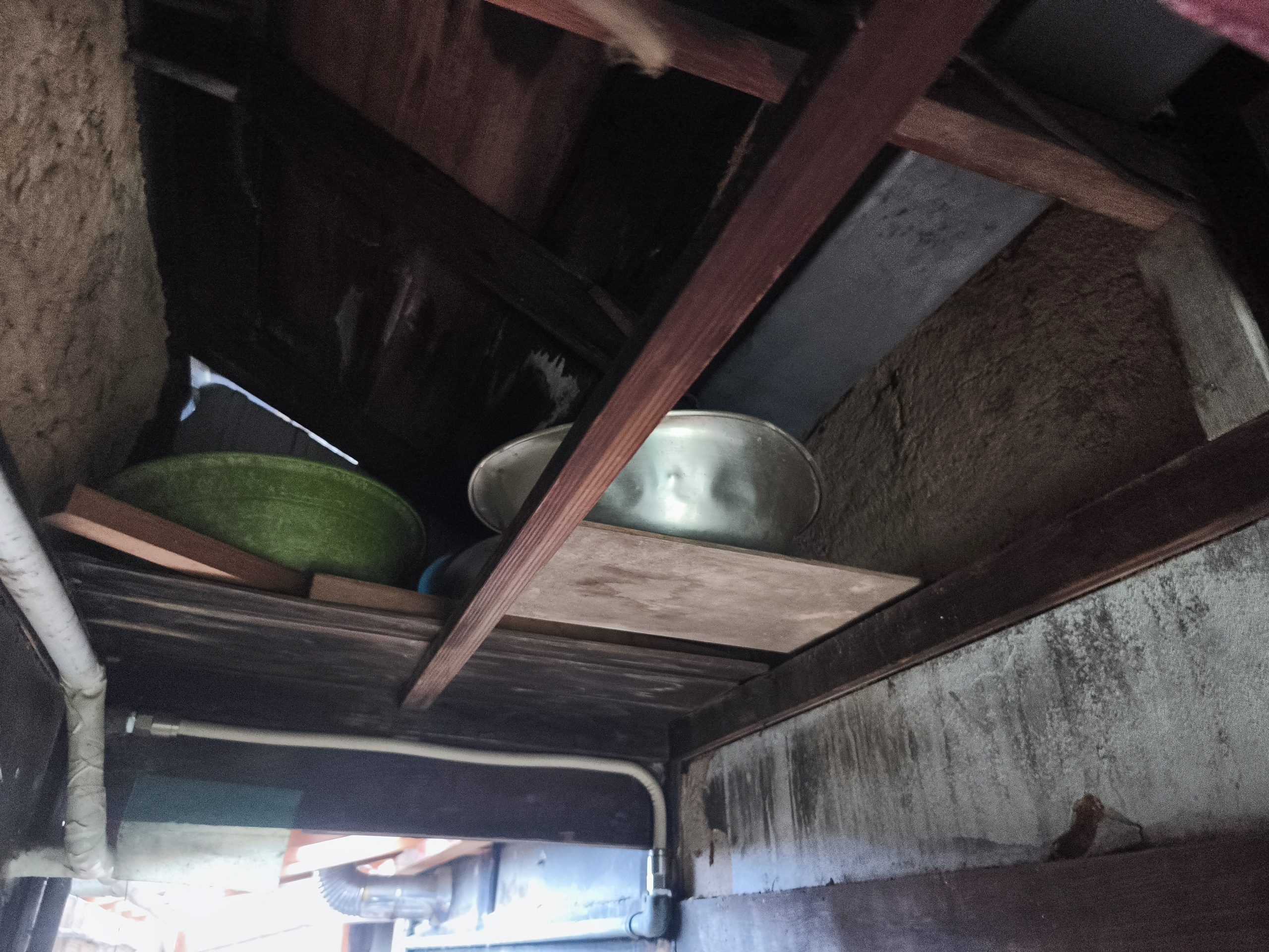 【川越町】雨漏り改修で住まいに安心を。信頼から広がる内装工事のご依頼｜天井張替え・フローリング施工へ