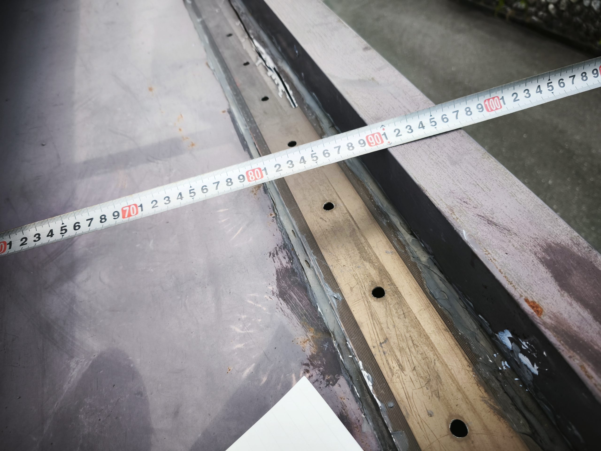 箱樋の幅を計測