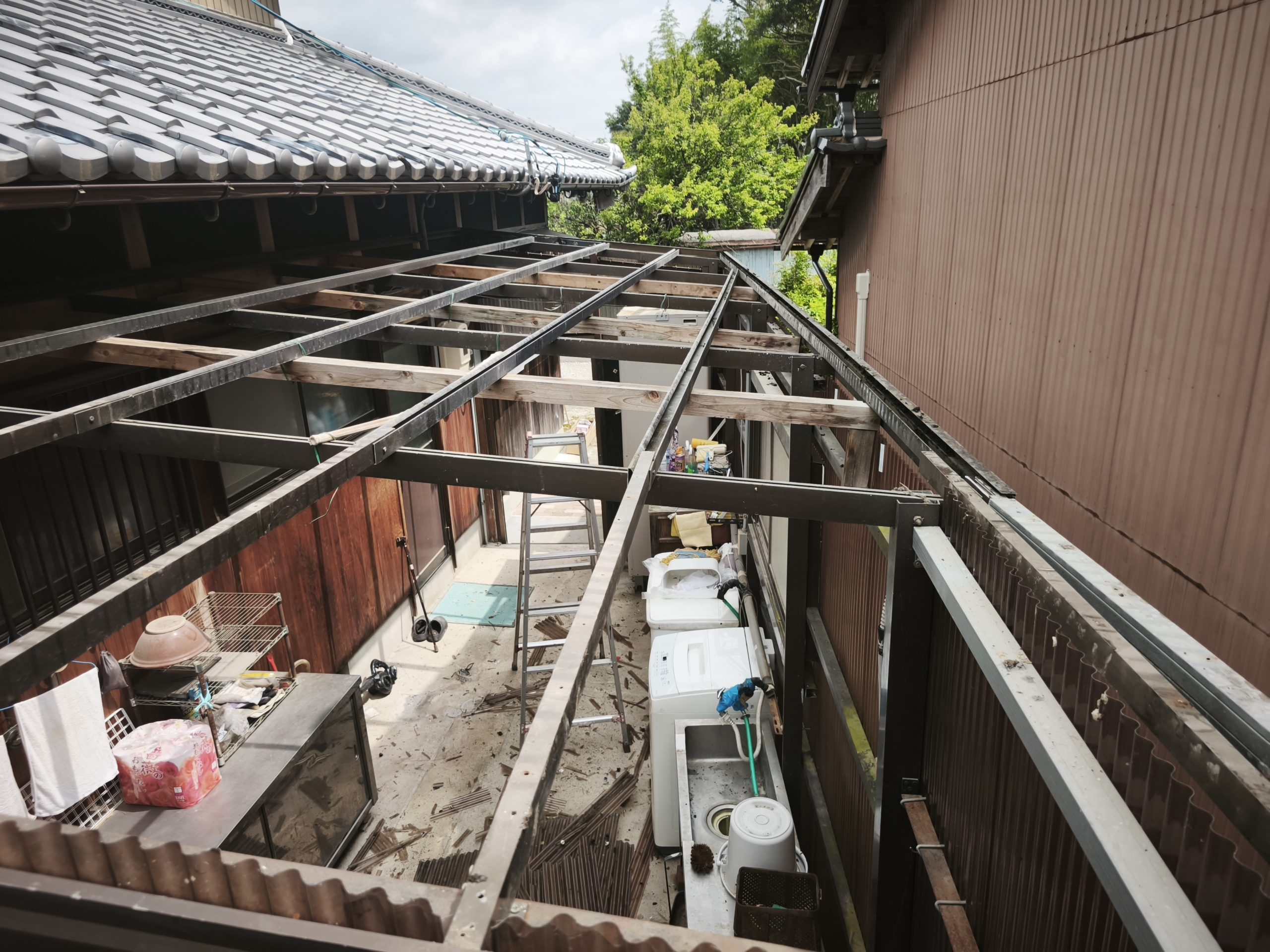 施工中