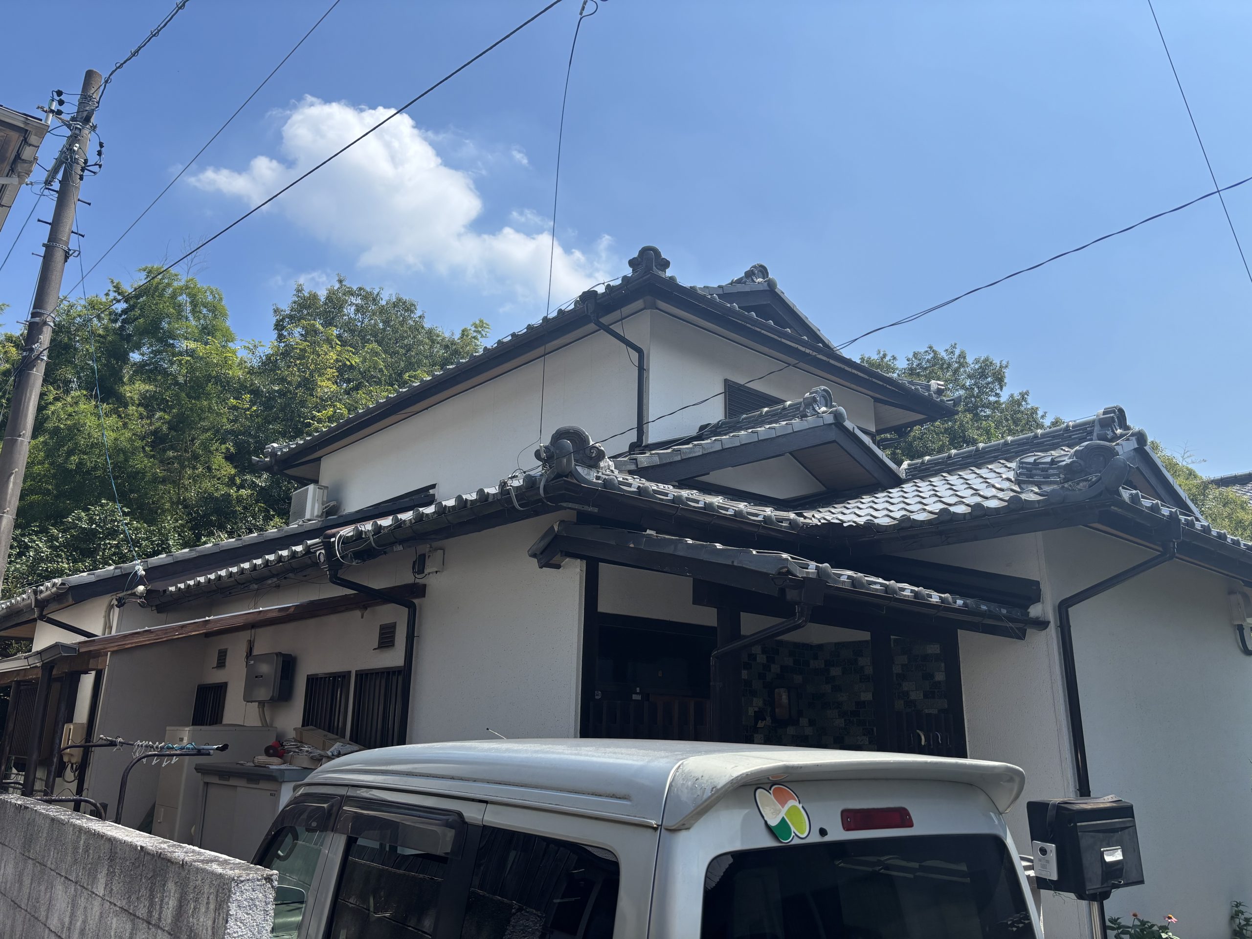 【四日市市三滝台】太陽光点検で発覚した漆喰の“上塗り”不具合｜全体修理をおすすめする理由