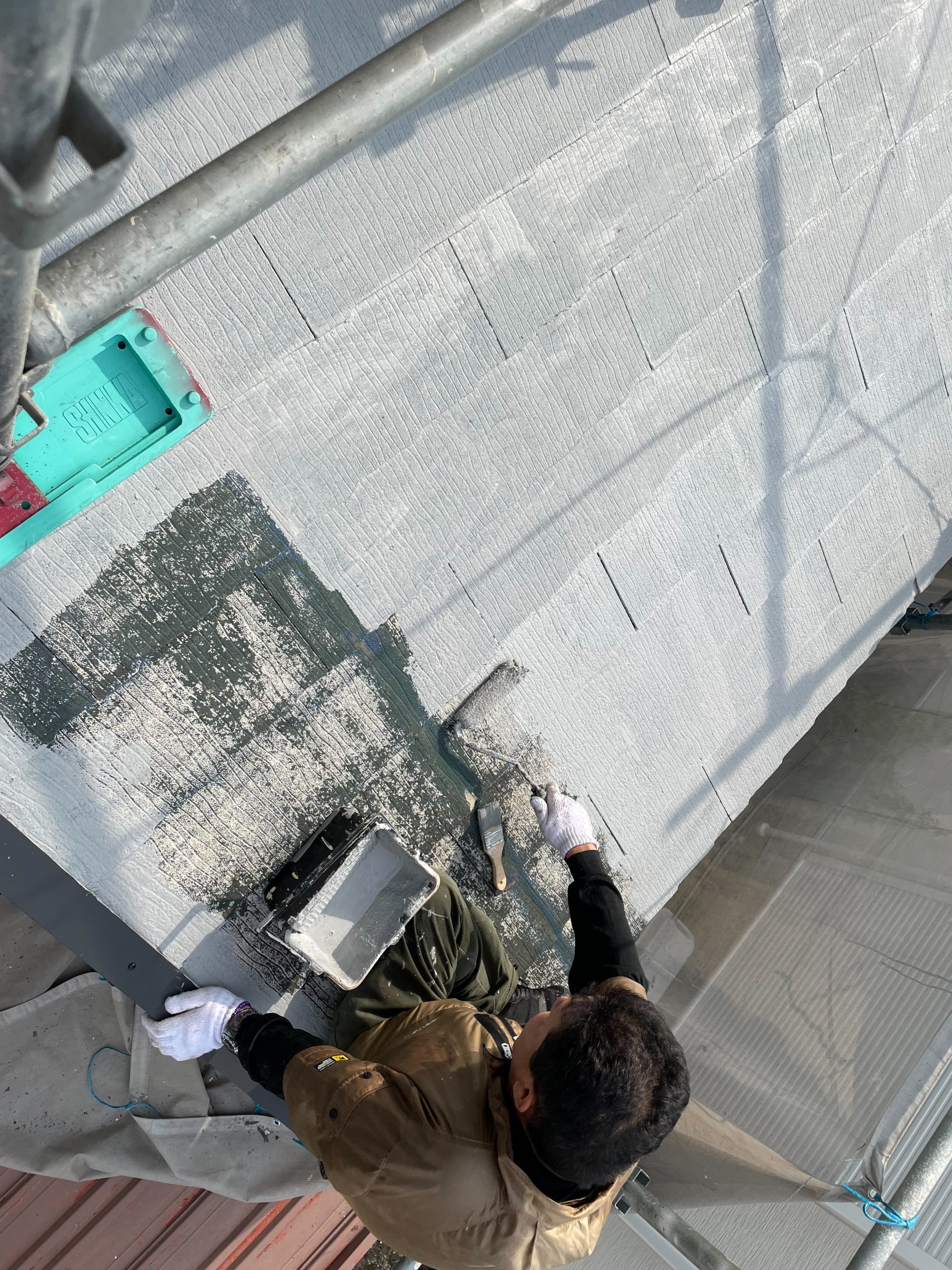 桑名市にてベスコロフィラーを使用した屋根塗装