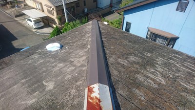 カラーベストの屋根の棟板金交換完工